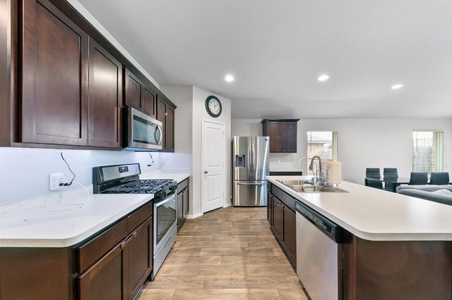 1818 Raven Vista Drive, Richmond, TX 77469