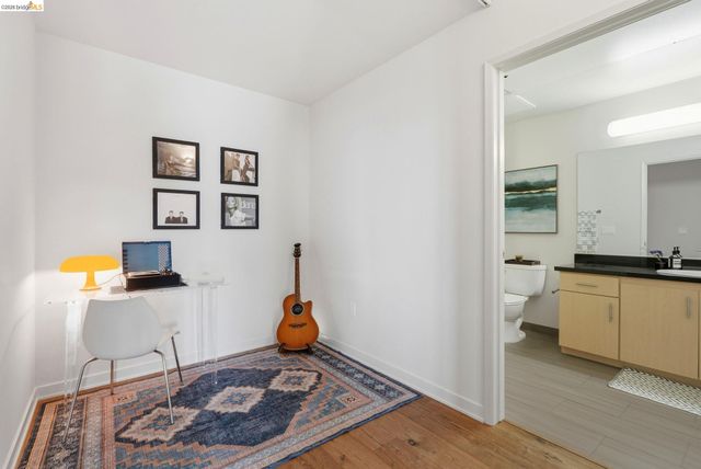 311 2nd St 516, Oakland, CA 94607