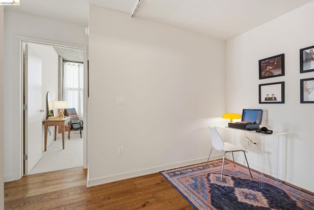 311 2nd St 516, Oakland, CA 94607