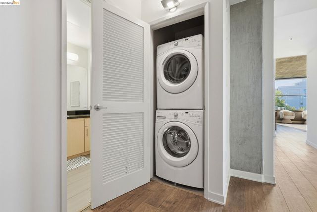 311 2nd St 516, Oakland, CA 94607