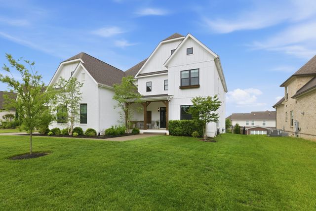 6083 Kidman Ln, Spring Hill, TN 37174