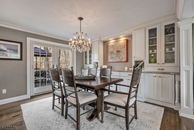 9 Oxford Dr, Livingston Twp., NJ 07039