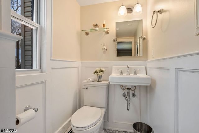9 Oxford Dr, Livingston Twp., NJ 07039