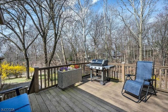 9 Oxford Dr, Livingston Twp., NJ 07039