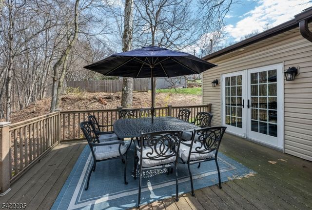 9 Oxford Dr, Livingston Twp., NJ 07039
