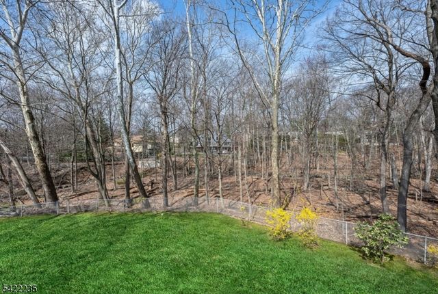 9 Oxford Dr, Livingston Twp., NJ 07039