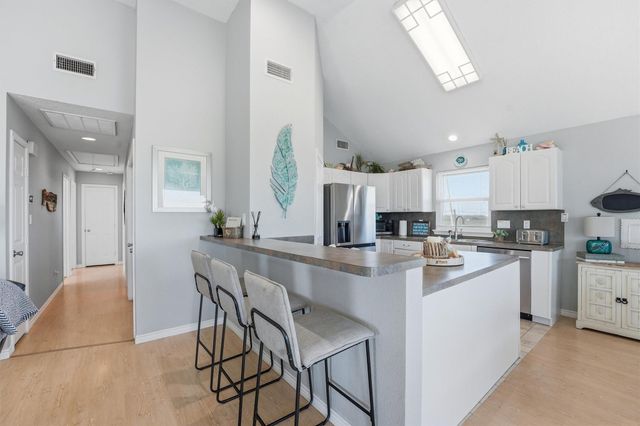 12902 John Reynolds Road, Galveston, TX 77554