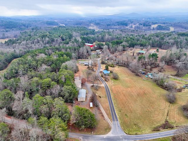 9 Wig King Drive, Murphy, NC 28906