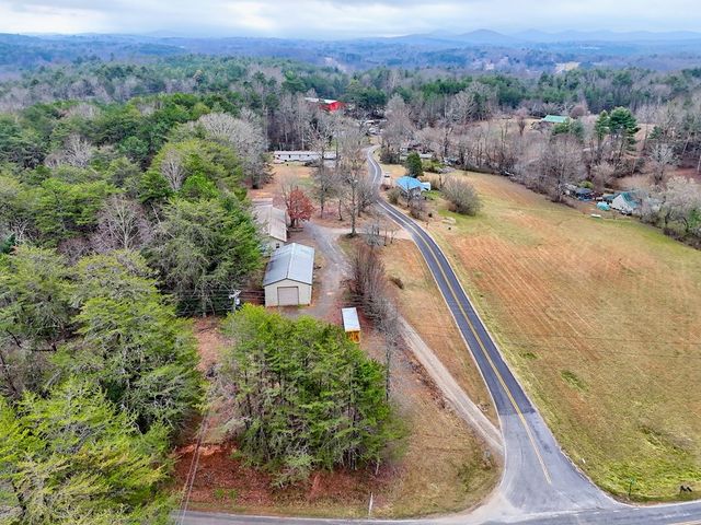 9 Wig King Drive, Murphy, NC 28906