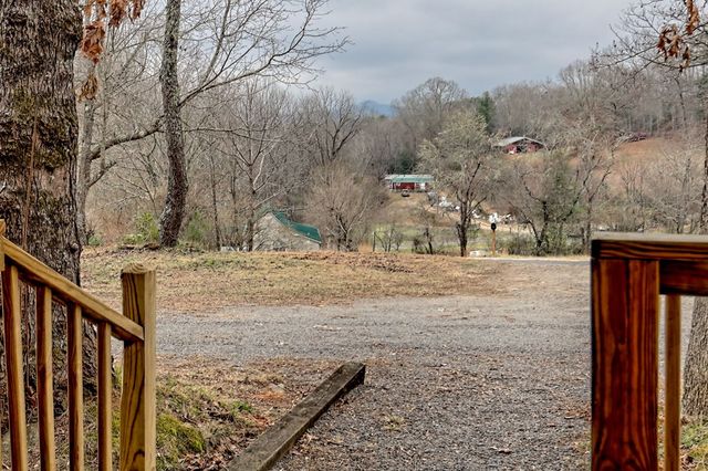 9 Wig King Drive, Murphy, NC 28906