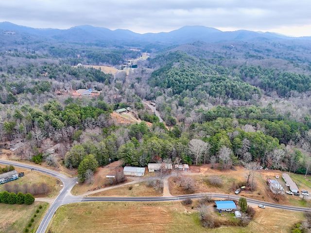 9 Wig King Drive, Murphy, NC 28906