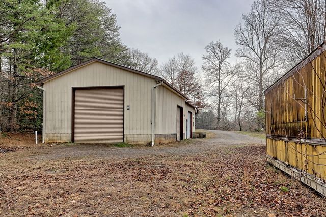 9 Wig King Drive, Murphy, NC 28906