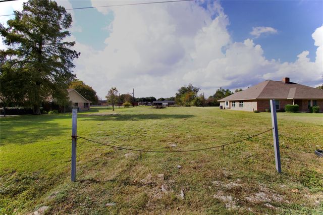 10307 Sralla Road, Crosby, TX 77532