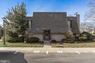 25 S CHURCH RD #129, Maple Shade, NJ 08052