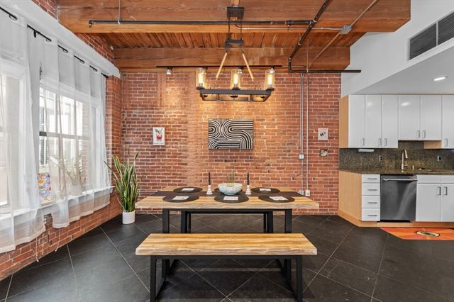 9 W Broadway 214, Boston, MA 02127