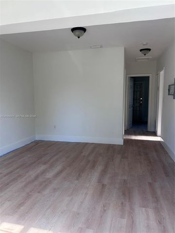 1820 NW 73rd St, Miami, FL 33147
