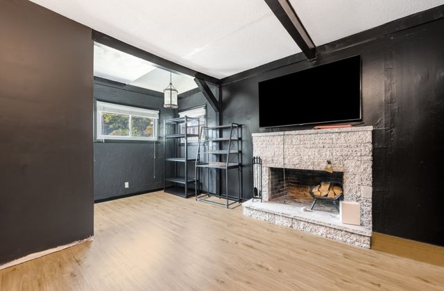 7 Lawndale Ave, Saugus, MA 01906