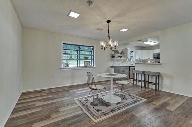 903 Commanche Road, Conroe, TX 77316