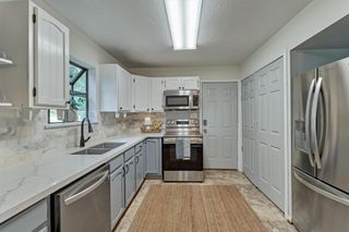 903 Commanche Road, Conroe, TX 77316