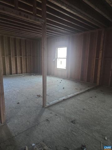 2018 PARKER MOUNTAIN RD, Stanardsville, VA 22973