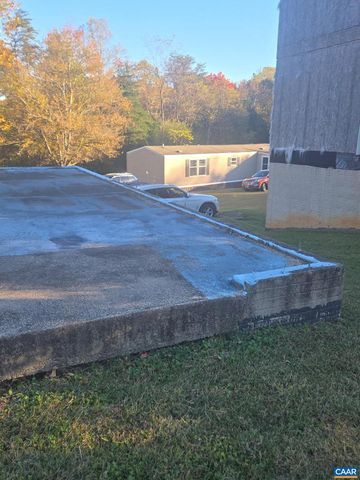 2018 PARKER MOUNTAIN RD, Stanardsville, VA 22973