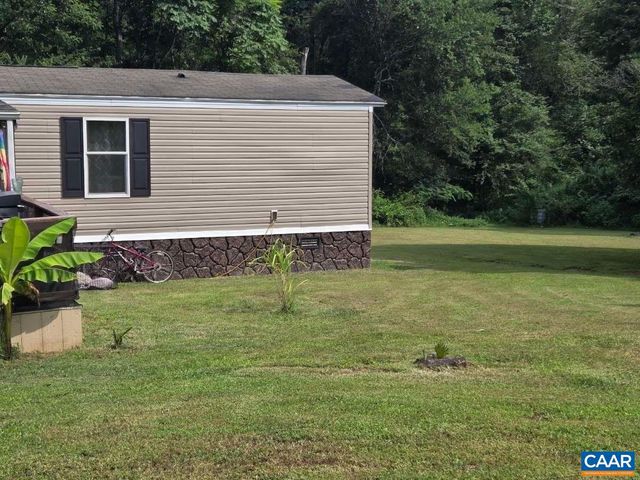 2018 PARKER MOUNTAIN RD, Stanardsville, VA 22973