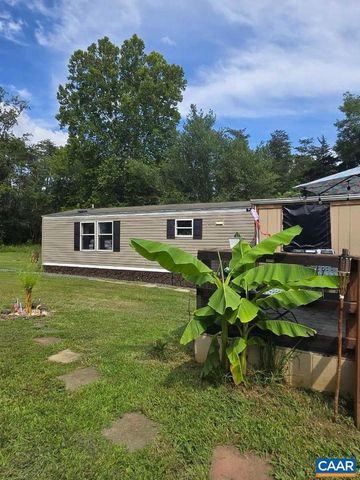 2018 PARKER MOUNTAIN RD, Stanardsville, VA 22973