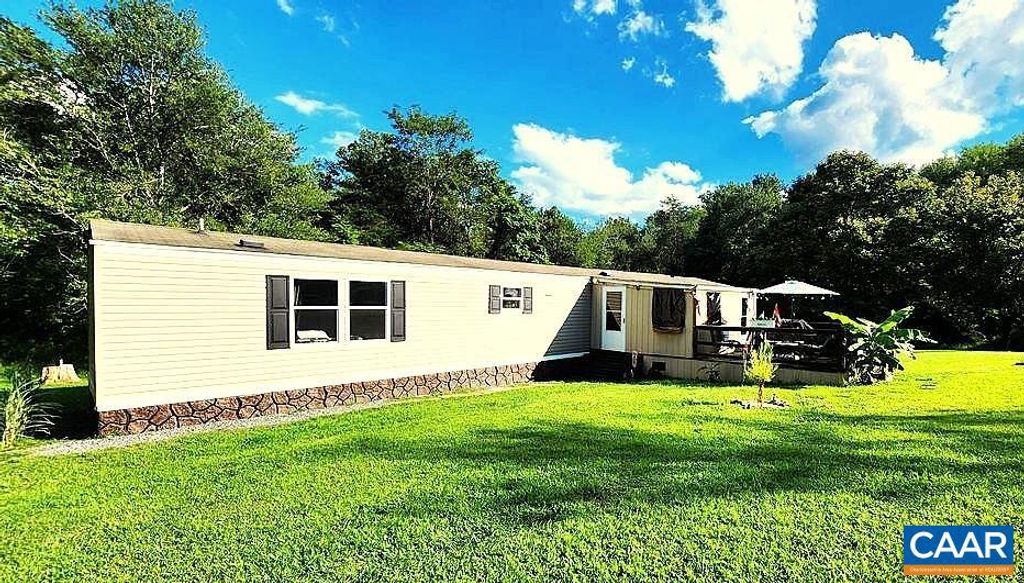 2018 PARKER MOUNTAIN RD, Stanardsville, VA 22973