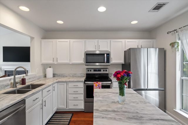 573 Antebellum Lane, Mount Pleasant, SC 29464