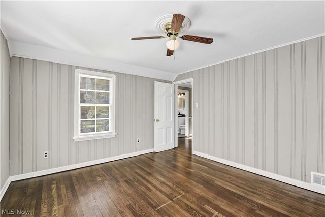 28302 W Oviatt Road, Bay Village, OH 44140