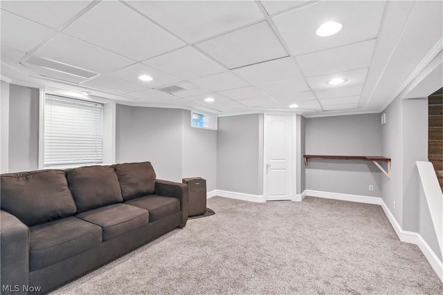 28302 W Oviatt Road, Bay Village, OH 44140