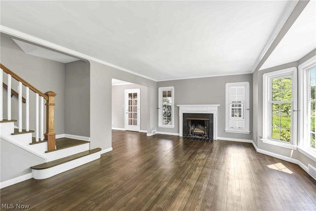 28302 W Oviatt Road, Bay Village, OH 44140