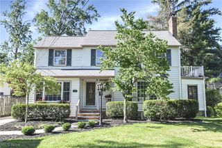 28302 W Oviatt Road, Bay Village, OH 44140