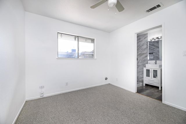 2424 W Holland Avenue, Fresno, CA 93705