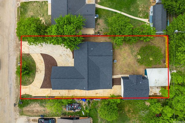 129 Willow Way, Kerrville, TX 78028