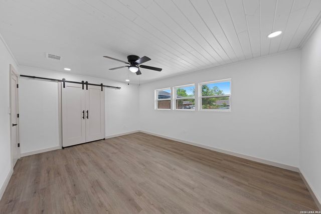 129 Willow Way, Kerrville, TX 78028