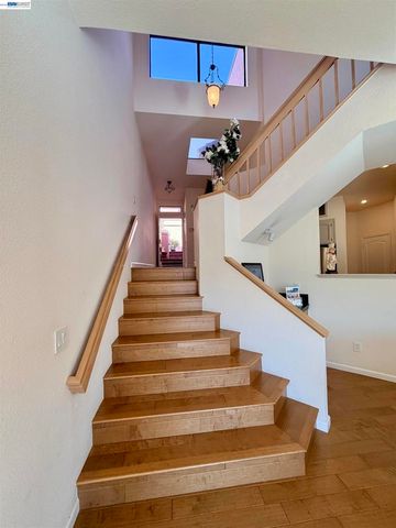 4063 W Lakeshore Dr, San Ramon, CA 94582
