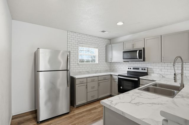 103 Garden Circle 4, Branson, MO 65616