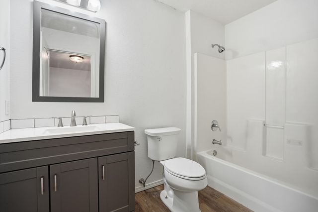 103 Garden Circle 4, Branson, MO 65616