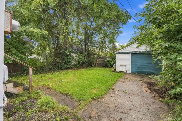 13247 Stoepel Street, Detroit, MI 48238