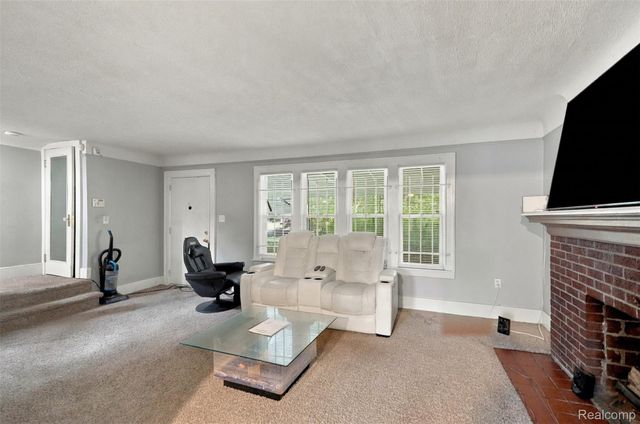 13247 Stoepel Street, Detroit, MI 48238