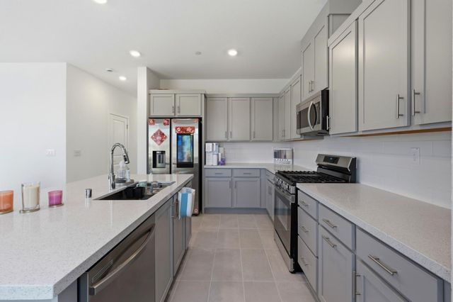 2116 Willa Grace Avenue, Manteca, CA 95337