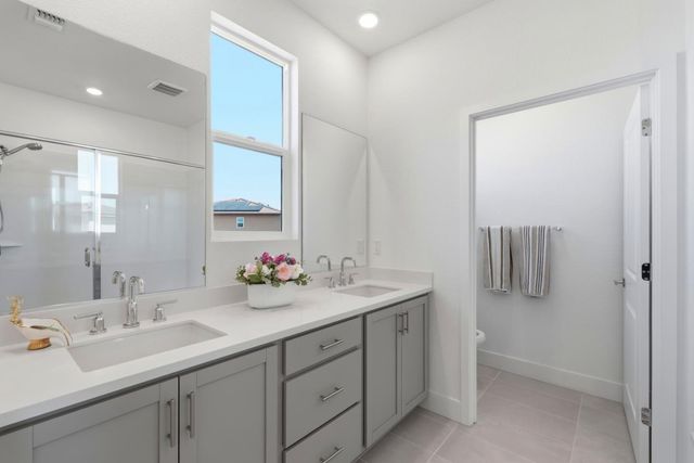 2116 Willa Grace Avenue, Manteca, CA 95337