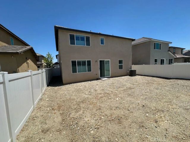 2511 Gunner Ridge Way, Rialto, CA 92377