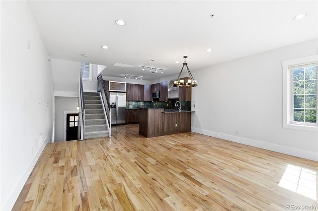 936 S Pearl Street 101, Denver, CO 80209