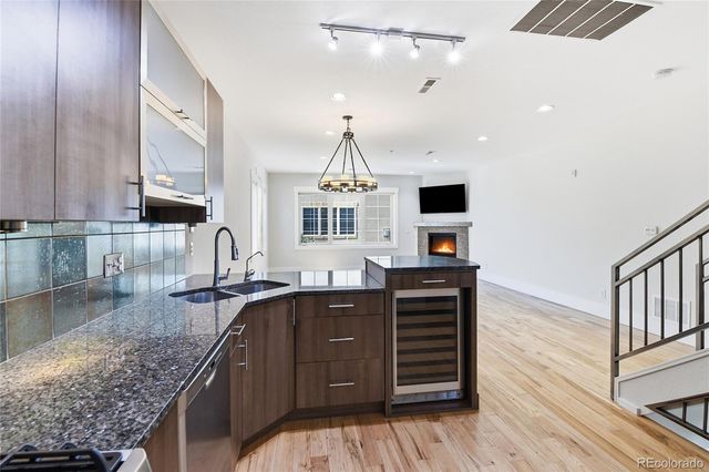 936 S Pearl Street 101, Denver, CO 80209