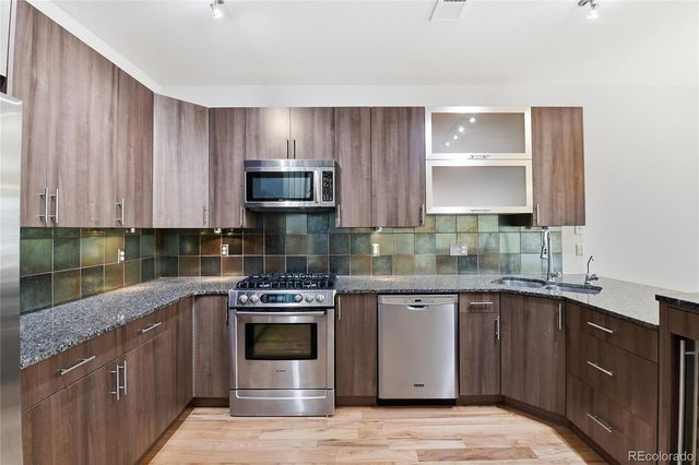936 S Pearl Street 101, Denver, CO 80209