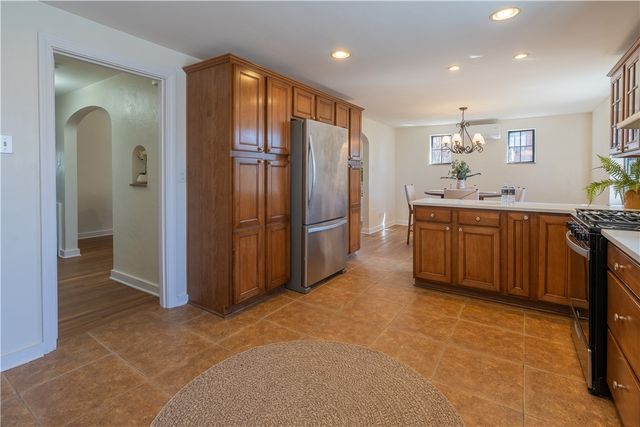 1045 Highland Ave, Harmony Twp, PA 15003