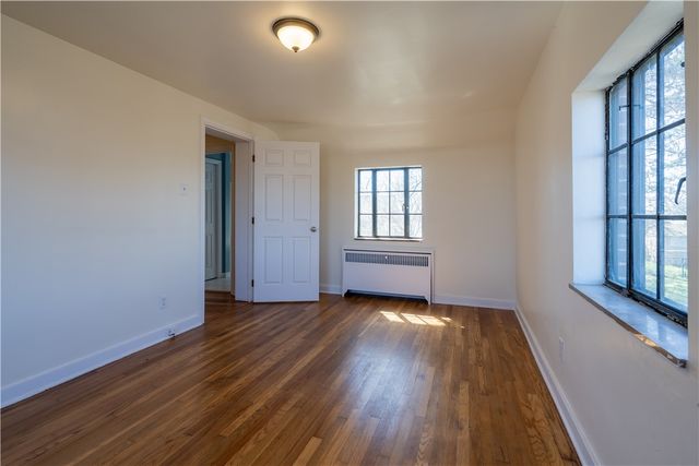 1045 Highland Ave, Harmony Twp, PA 15003