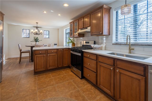 1045 Highland Ave, Harmony Twp, PA 15003